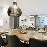 Luxury Lakeside By Lapland Host Willa *