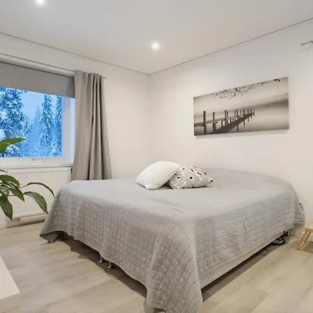 Luxury Lakeside By Lapland Host Villa *