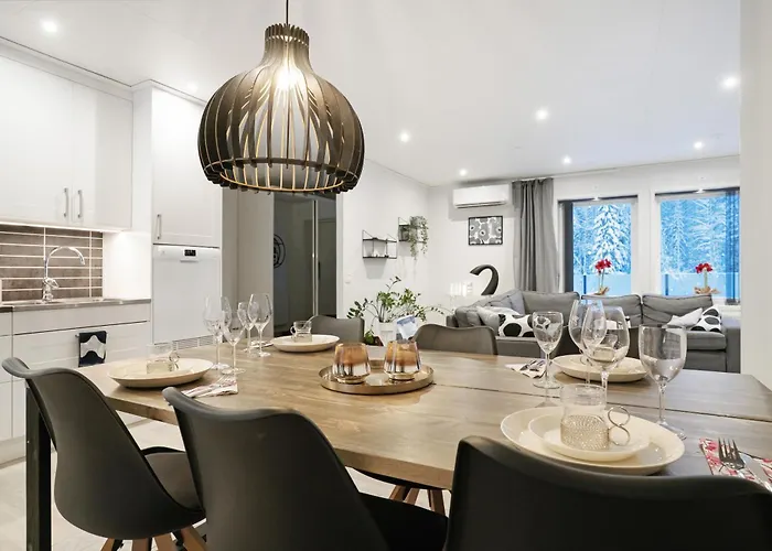 Luxury Lakeside By Lapland Host Villa *