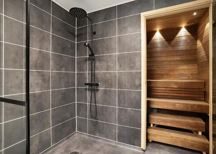 Luxury Lakeside By Lapland Host